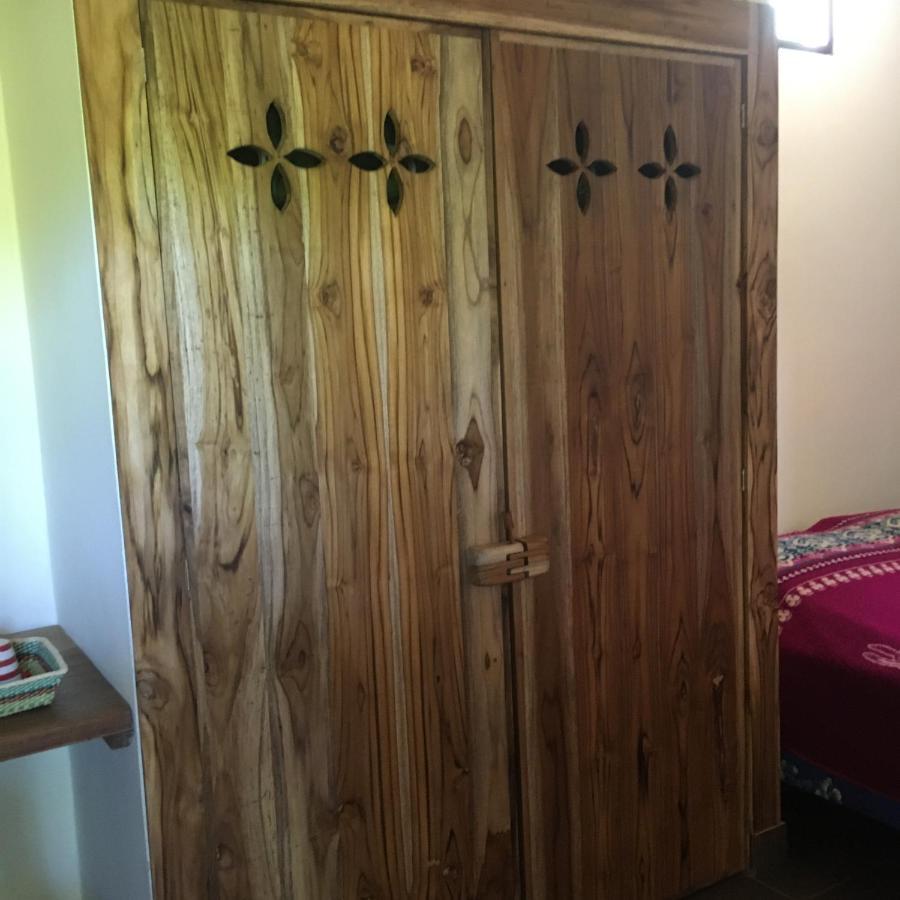 Casita Madame Hotel Puerto López Екстериор снимка