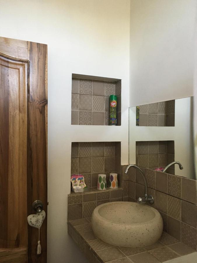 Casita Madame Hotel Puerto López Екстериор снимка